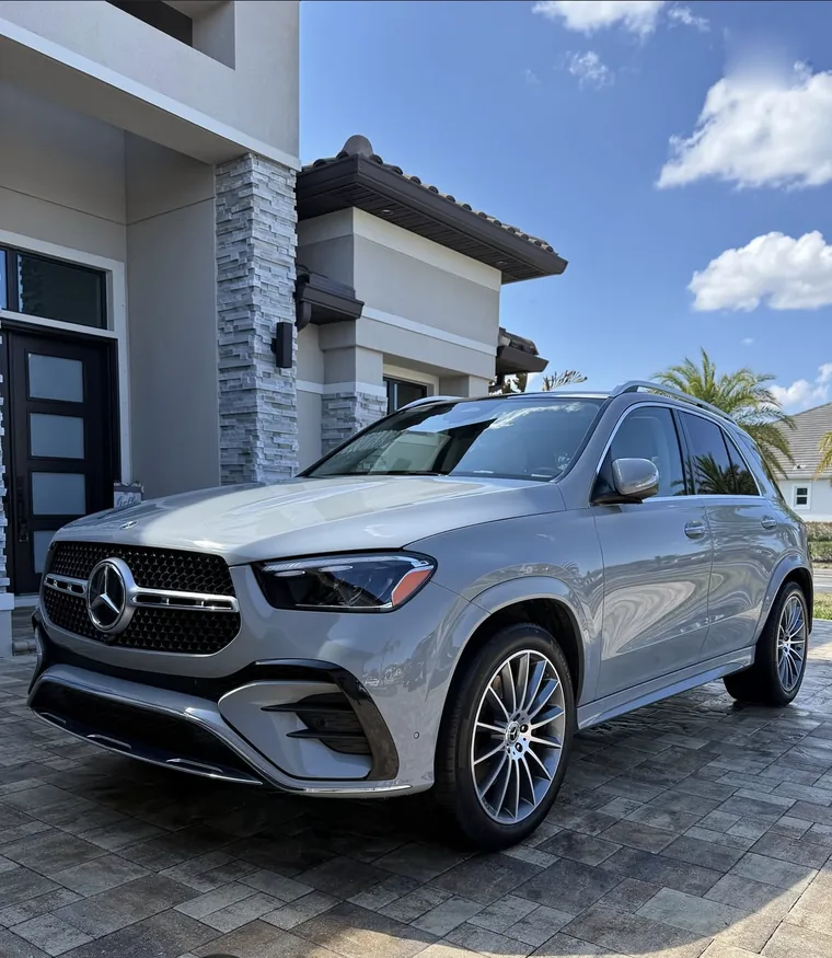 A silver Mercedes-Benz GLE after an A2D detail.